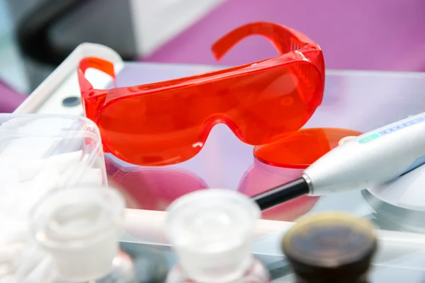 Lunettes de dentiste en dentisterie — Photo