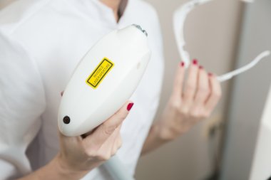 Lazer kozmetik aygıt