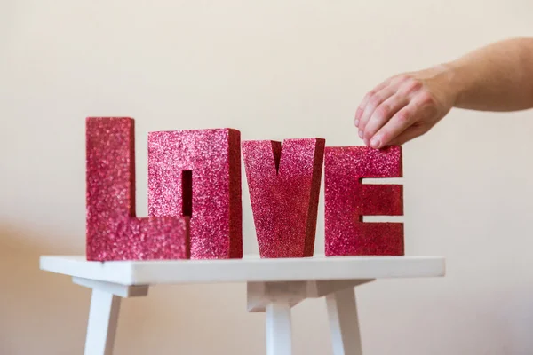 Fazendo palavra AMOR de letras — Fotografia de Stock