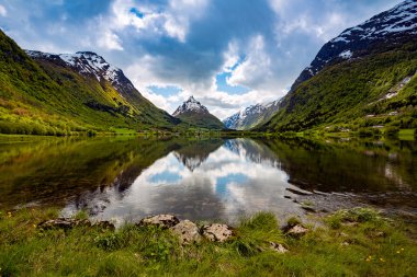 Güzel doğa Norveç.