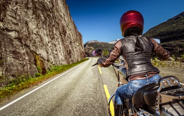 Ragazza motociclista Vista in prima persona — Foto Stock