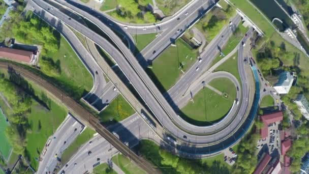 Aerial view of a freeway intersection.