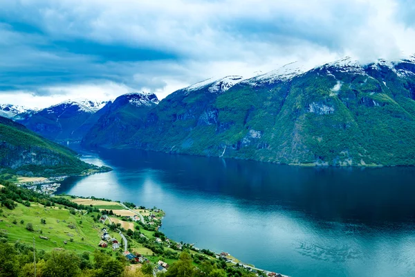 Όμορφη φύση Νορβηγία Stegastein επιφυλακή. — Φωτογραφία Αρχείου