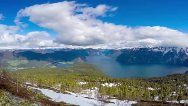 Bela natureza Noruega. O Sognefjorden . — Vídeo de Stock