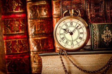 Eski kitap ve Vintage izle cep