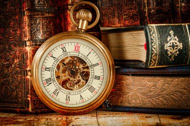 Eski kitap ve Vintage izle cep