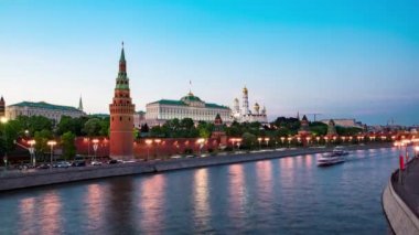 Moskova kremlin gece manzarası