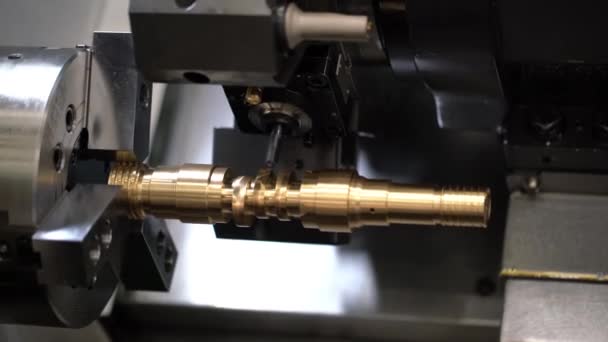 Metallverarbeitende CNC-Fräsmaschine — Stockvideo