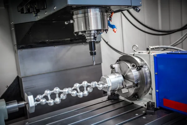 Metallverarbeitende CNC-Fräsmaschine. — Stockfoto