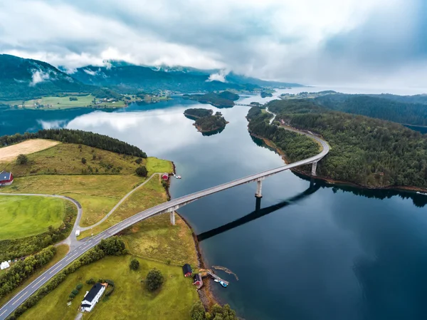 Güzel doğa Norveç hava fotoğrafçılığı. — Stok fotoğraf