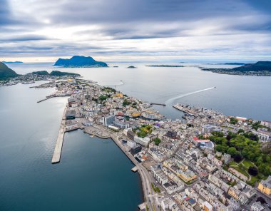 Alesund şehir