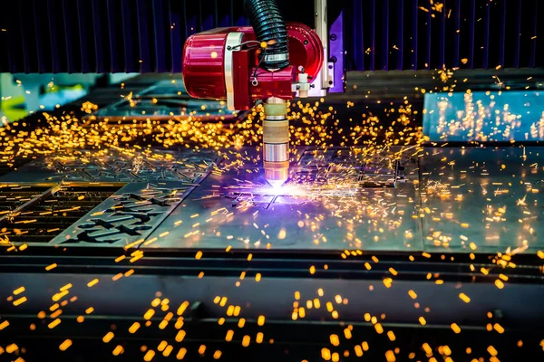 CNC Laser plasma cutting of metal, modern industrial technology. — Stock Photo, Image
