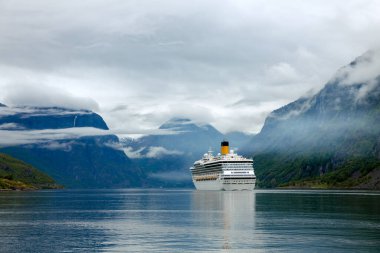 Yolcu gemisi, yolcu gemileri Sognefjord ya da Sognefjorden, Flam Norveç