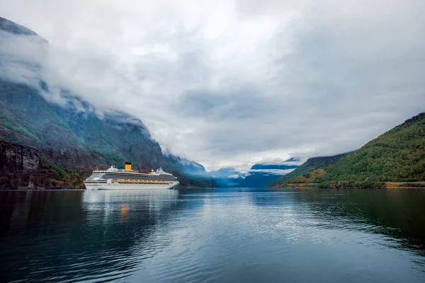 Crucero Cruceros Sognefjord Sognefjorden Flam Norway — Foto de Stock