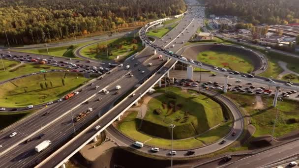 Vista Aérea Una Intersección Caminos Tráfico Autopista Moscú — Vídeos de Stock