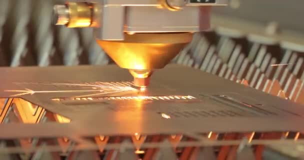 Cnc Taglio Laser Metallo Moderna Tecnologia Industriale Piccola Profondità Campo — Video Stock