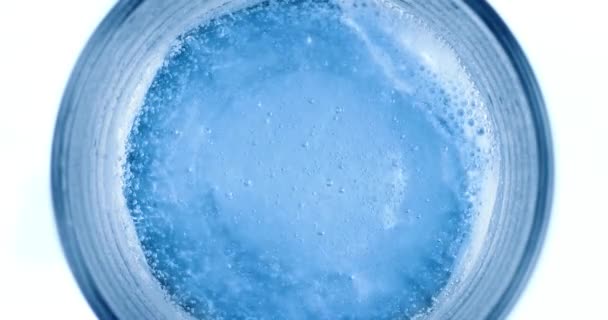 Sauerstoffblasen Wasser Auf Blauem Abstrakten Hintergrund — Stockvideo