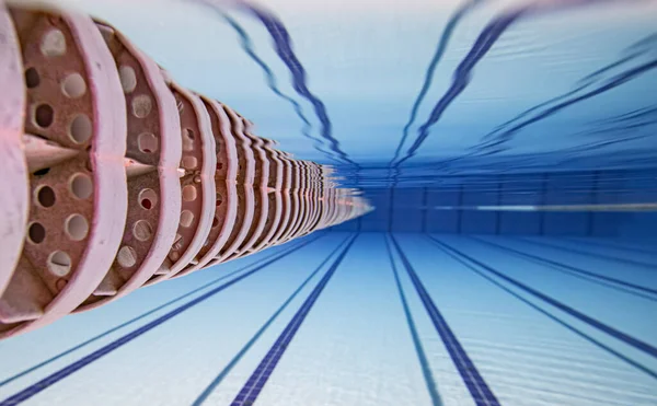 奥运会游泳池水下背景图 — 图库照片