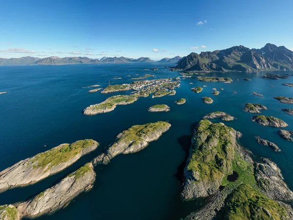 Henningsvaer Lofoten Egy Szigetcsoport Nordland Megyében Norvégiában Ismert Jellegzetes Táj — Stock Fotó