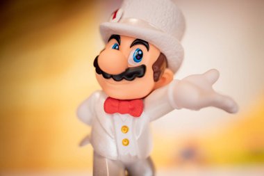 MOSCOW, RUSSIA - 22 Ağustos 2020: Super Mario Bros figür karakteristiği. uper Mario, Nintendo tarafından oluşturulan bir Japon platform video oyunu serisidir..