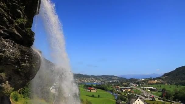 Steinsdalsfossen Est Une Cascade Dans Village Steine Dans Municipalité Kvam — Video