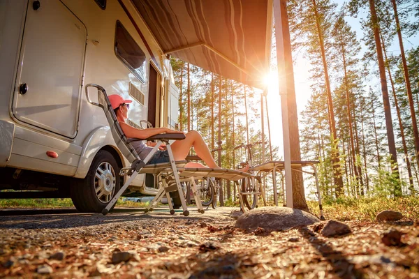 Familie Vakantie Reizen Vakantie Camper Caravan Auto Vakantie — Stockfoto