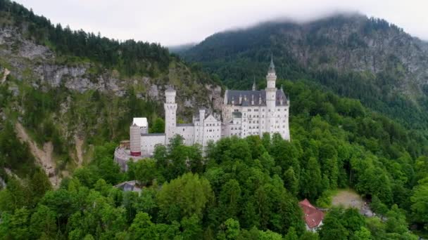 Castello Neuschwanstein Alpi Bavaresi Germania Voli Aerei Con Drone Fpv — Video Stock