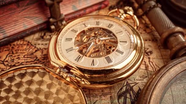 Reloj Bolsillo Vintage Fondo Vintage Concepto Historia Del Tiempo — Vídeo de stock