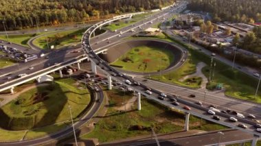 Moskova 'da bir otoyol kavşağının hava görüntüsü.
