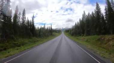 Norveç 'te Araç Bakış Açısı Araba Sürücüsü