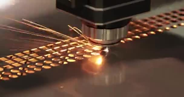 Cnc Corte Laser Metal Tecnologia Industrial Moderna Fazendo Detalhes Industriais — Vídeo de Stock