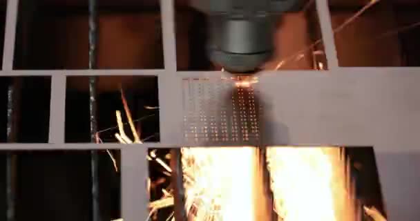 Cnc Corte Laser Metal Tecnologia Industrial Moderna Fazendo Detalhes Industriais — Vídeo de Stock