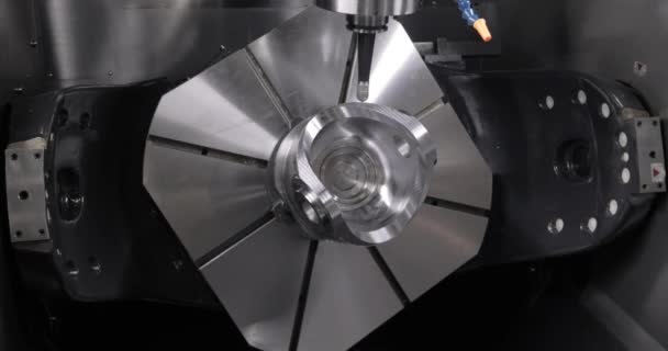 Металлообрабатывающий Фрезерный Станок Чпу Современная Технология Обработки Металла — стоковое видео