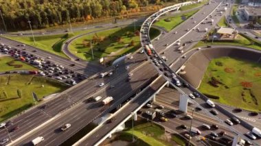 Moskova 'da bir otoyol kavşağının hava görüntüsü.