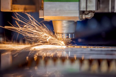 CNC lazer kesimi, modern endüstriyel teknoloji Endüstriyel Detaylar Yapıyor. Lazer optik ve CNC (bilgisayar sayısal denetimi) malzemeyi veya lazer ışınını yönlendirmek için kullanılır..