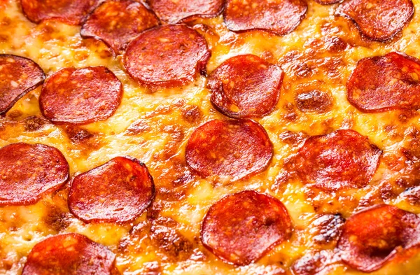 Pepperoni pizza Vértes — Stock Fotó