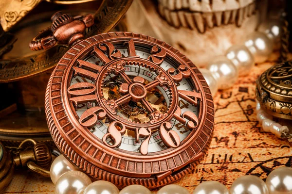 Vintage pocket watch — Stockfoto