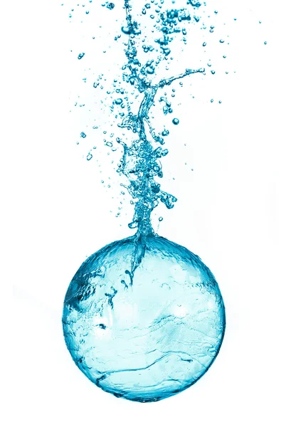 Bola de água respingo isolado — Fotografia de Stock