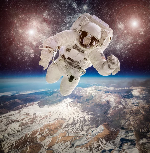 Astronauta no espaço sideral — Fotografia de Stock