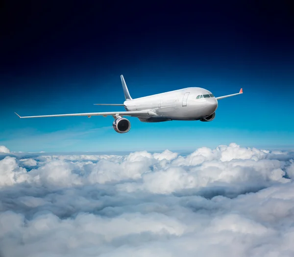 Gökyüzü yolcu uçağı — Stok fotoğraf