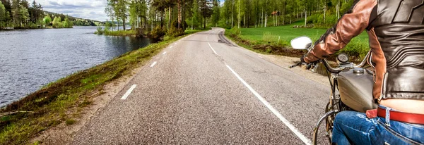 Ragazza motociclista Vista in prima persona — Foto Stock