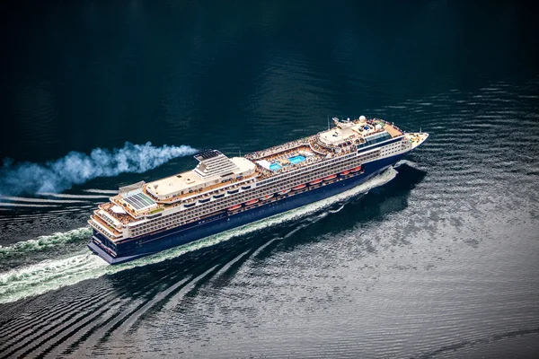 Cruise Liners On Hardanger fjorden, Norway — Stock Image Cruise Liners On Hardanger fjorden, Norway Stock Picture