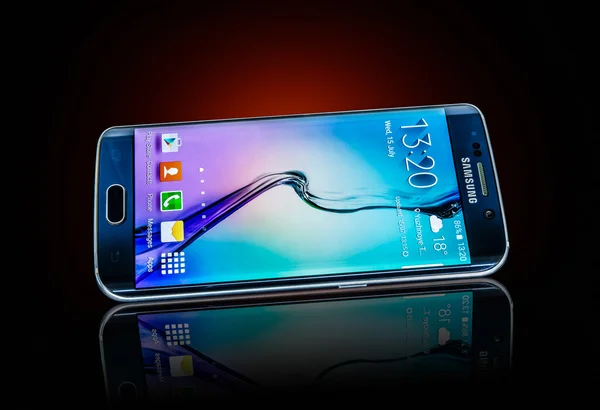 Samsung Galaxy S6 bordo — Foto Stock