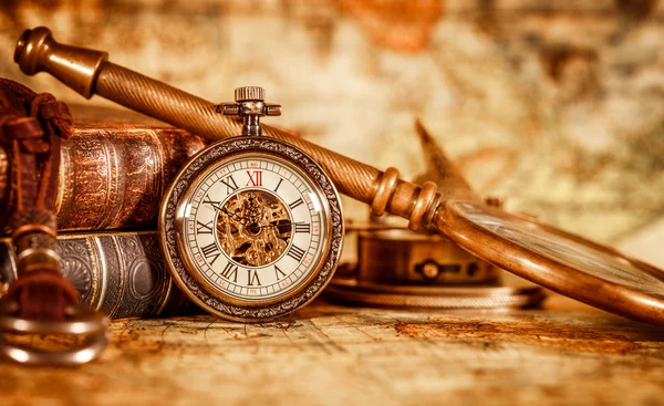 Vintage pocket watch — Stockfoto