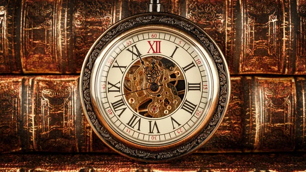 Vintage orologio da tasca — Foto Stock