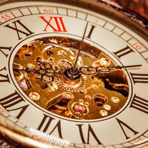 Close up on vintage clock — Stock Photo, Image