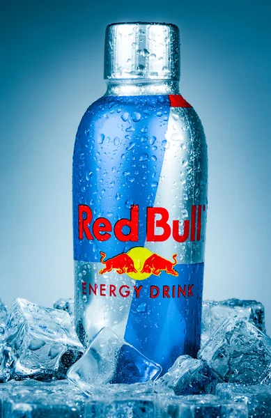 Red bull enerji içeceği şişe. — Stok fotoğraf