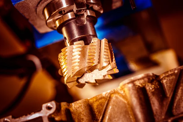 Máquina de trituração CNC para metalurgia . — Fotografia de Stock