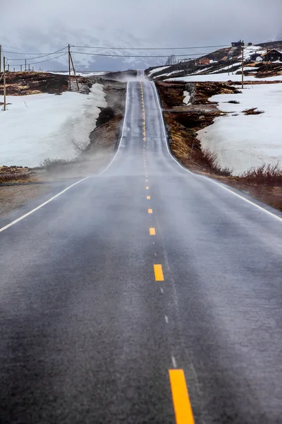 Camino de montaña en Noruega. — Foto de Stock