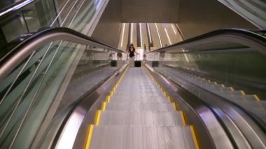 Yürüyen merdivenler Uluslararası Havaalanı